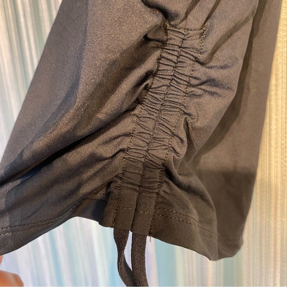 Forever 21 Black Basic T-back Exercise Top NWT Size Small - Picture 13 of 17